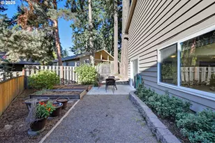 13525 SW Fircrest Ct, Beaverton, OR 97008 - Photo 30