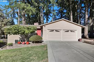 13525 SW Fircrest Ct, Beaverton, OR 97008 - Photo 2