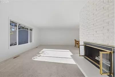 13525 SW Fircrest Ct, Beaverton, OR 97008 - Photo 6