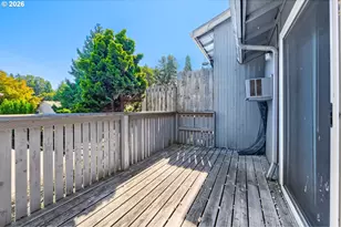 170 NE Kane Dr, Gresham, OR 97030 - Photo 22