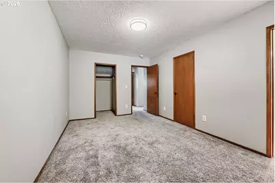 170 NE Kane Dr, Gresham, OR 97030 - Photo 18