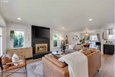 13570 SW Feiring Ln, Portland, OR 97223 - Photo 4
