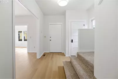 1421 SE Pine St, Portland, OR 97214 - Photo 8