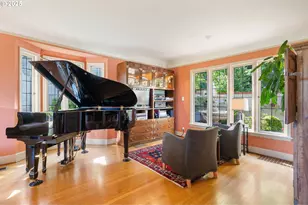 2939 NW Cornell Rd, Portland, OR 97210 - Photo 8