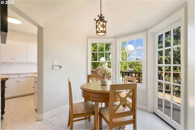 2939 NW Cornell Rd, Portland, OR 97210 - Photo 16