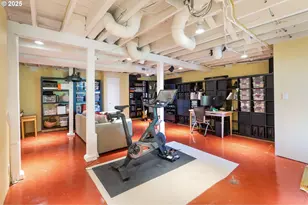 2939 NW Cornell Rd, Portland, OR 97210 - Photo 32