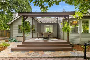 5541 Yorkshire Pl, Lake Oswego, OR 97035 - Photo 38