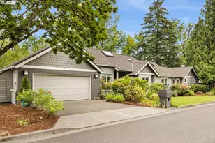 5541 Yorkshire Pl, Lake Oswego, OR 97035 - Photo 2