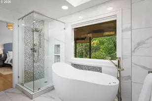 5541 Yorkshire Pl, Lake Oswego, OR 97035 - Photo 28