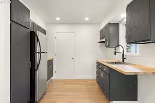 6472 SW 46th Pl, Portland, OR 97221 - Photo 12