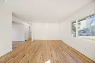 6472 SW 46th Pl, Portland, OR 97221 - Photo 10
