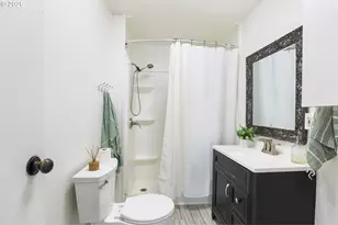 804 E 13th St, The Dalles, OR 97058 - Photo 14