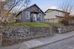 804 E 13th St, The Dalles, OR 97058 - Photo 26