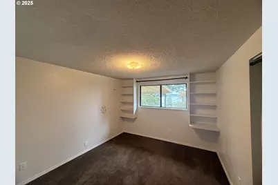 93924 Kirkendall Ln, North Bend, OR 97459 - Photo 18