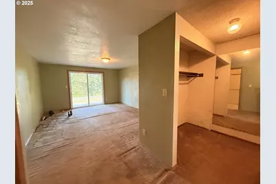 93924 Kirkendall Ln, North Bend, OR 97459 - Photo 24