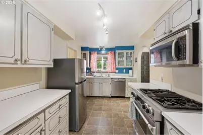 1665 Adkins St, Eugene, OR 97401 - Photo 12