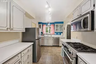 1665 Adkins St, Eugene, OR 97401 - Photo 12
