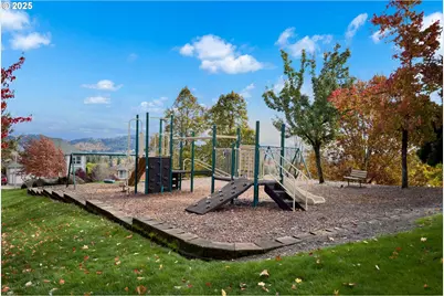 15325 SE Knapp, Portland, OR 97236 - Photo 20