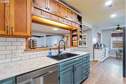 1416 E 14th St, The Dalles, OR 97058 - Photo 10