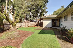 201 NE 126th Ave, Portland, OR 97230 - Photo 24