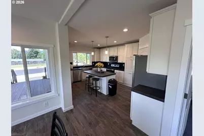 3715 Jones Dr, Hood River, OR 97031 - Photo 4
