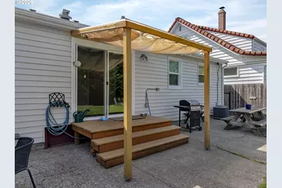 2112 NE 81st Ave, Portland, OR 97213 - Photo 28