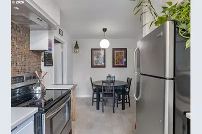 2112 NE 81st Ave, Portland, OR 97213 - Photo 14