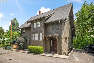 2324 SW Cactus Dr, Portland, OR 97205 - Photo 1