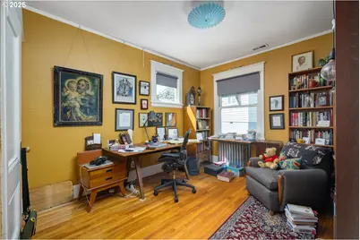 2324 SW Cactus Dr, Portland, OR 97205 - Photo 32