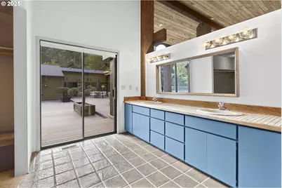 1993 Fircrest Dr, Eugene, OR 97403 - Photo 24