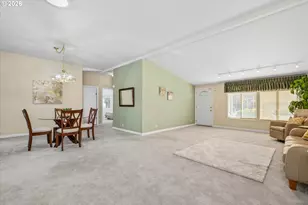 4055 Royal Ave, Eugene, OR 97402 - Photo 6