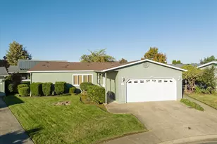 4055 Royal Ave, Eugene, OR 97402 - Photo 32