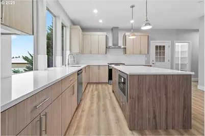 4302 NE 61st St, Vancouver, WA 98661 - Photo 12