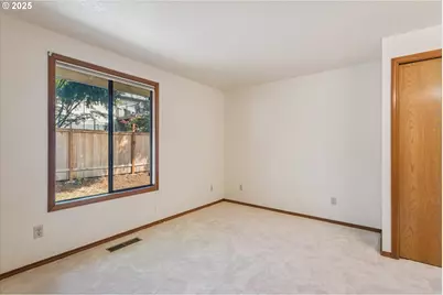 3441 SW Vermont St, Portland, OR 97219 - Photo 20