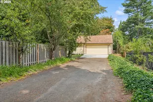 3441 SW Vermont St, Portland, OR 97219 - Photo 36