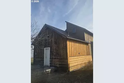 205 E 1st St, Wallowa, OR 97885 - Photo 4