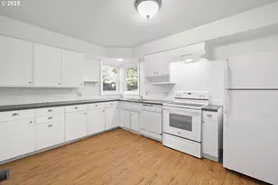 343 NE Jackson St, Hillsboro, OR 97124 - Photo 12