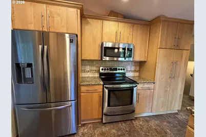 2318 NE Brookview Dr, Vancouver, WA 98686 - Photo 14