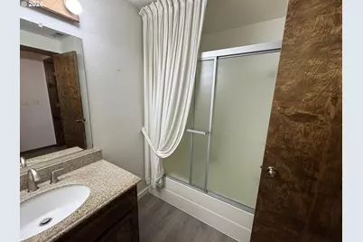 2318 NE Brookview Dr, Vancouver, WA 98686 - Photo 26