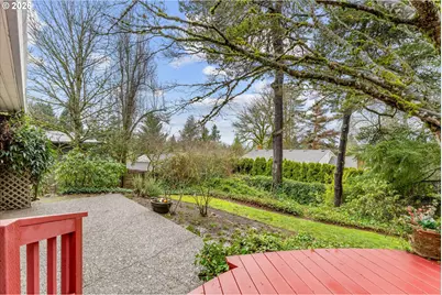 1721 Highland Dr, Lake Oswego, OR 97034 - Photo 24