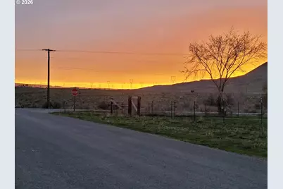 116 Kelley Ave, Roosevelt, WA 99356 - Photo 4