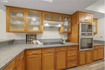 2094 Lake Isle Dr, Eugene, OR 97401 - Photo 20