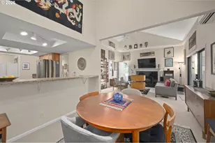 2094 Lake Isle Dr, Eugene, OR 97401 - Photo 14