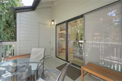 2094 Lake Isle Dr, Eugene, OR 97401 - Photo 10