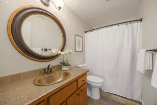 2094 Lake Isle Dr, Eugene, OR 97401 - Photo 38