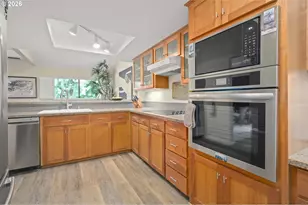 2094 Lake Isle Dr, Eugene, OR 97401 - Photo 16