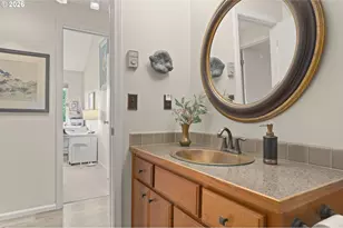 2094 Lake Isle Dr, Eugene, OR 97401 - Photo 34