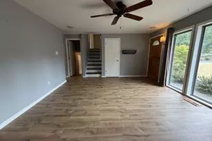11530 SW Tigard Dr, Portland, OR 97223 - Photo 4