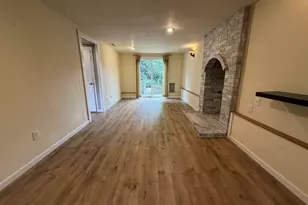 11530 SW Tigard Dr, Portland, OR 97223 - Photo 8