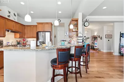 707 N Hayden Island Dr #323, Portland, OR 97217 - Photo 16